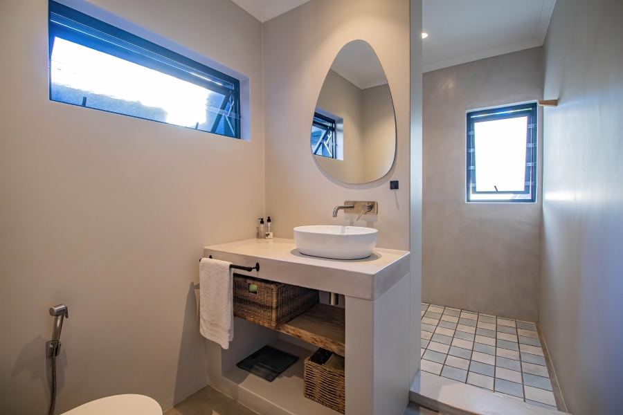 6 Bedroom Property for Sale in Seaside Longships Western Cape